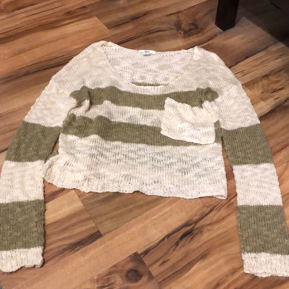 Crop top sweater